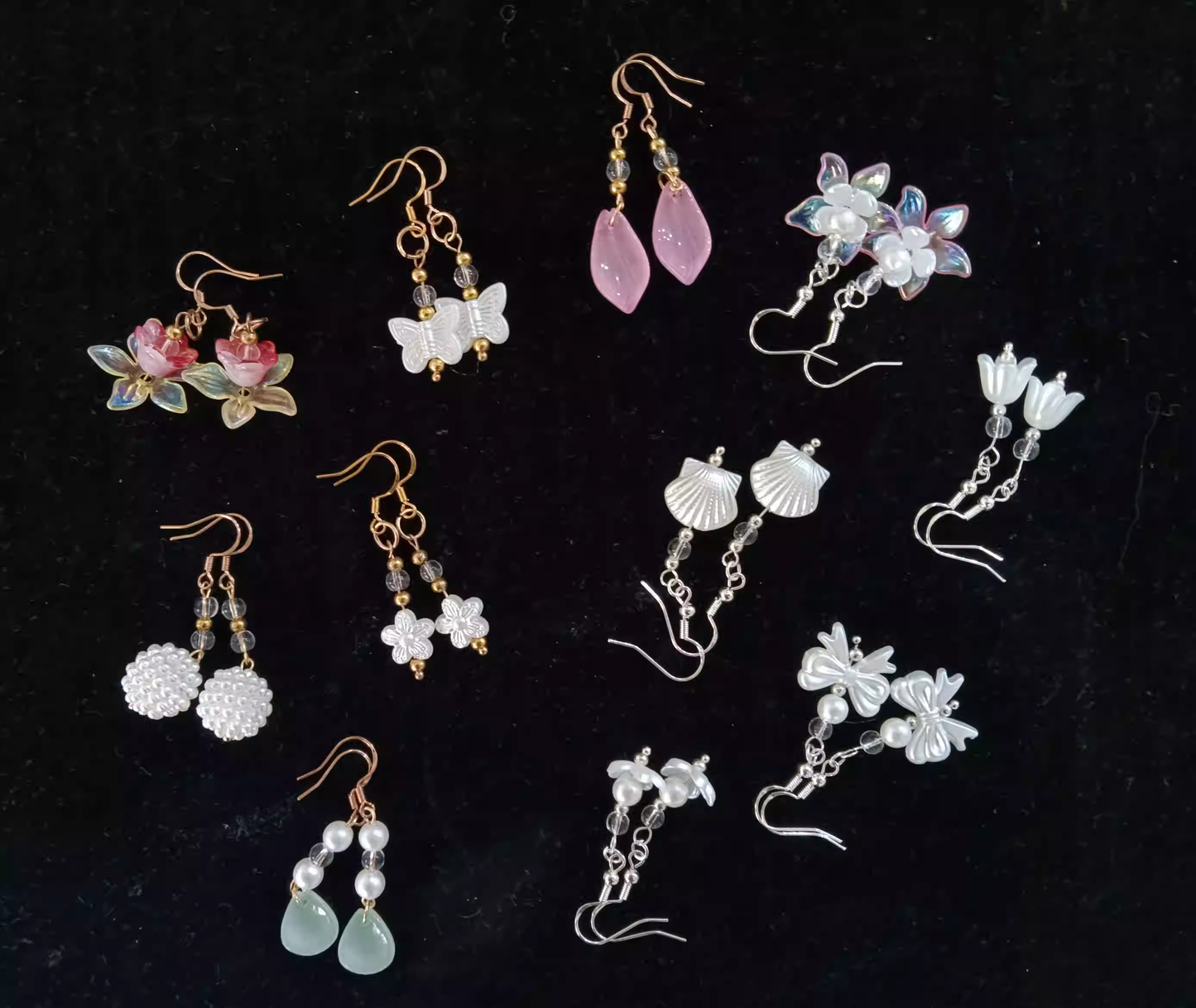 Handmade simple earrings