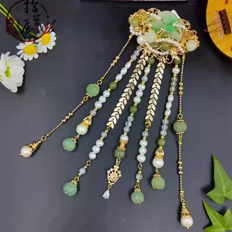 Retro jade tassel hair crown